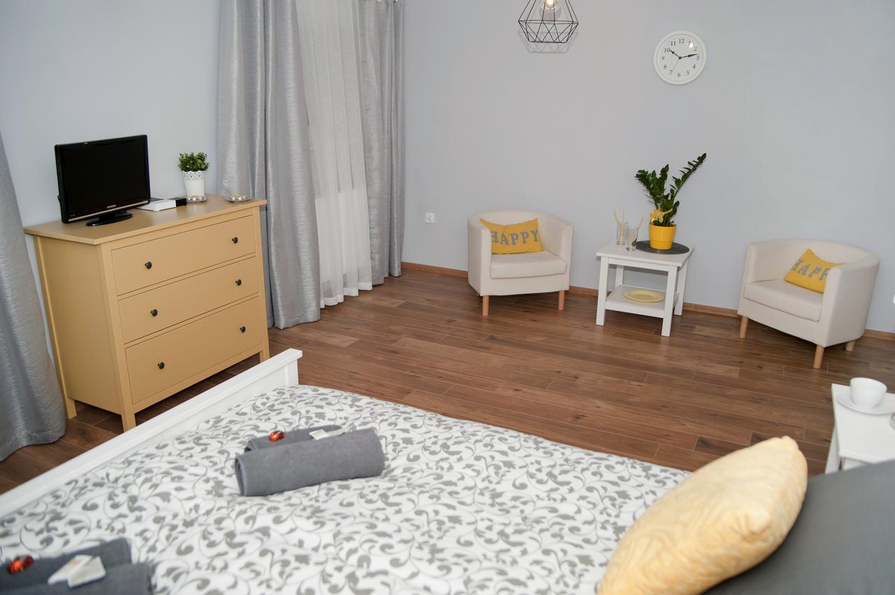Grey House Hostel *