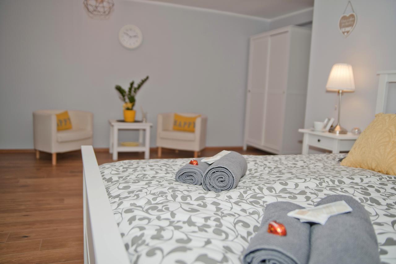 Grey House Hostel *